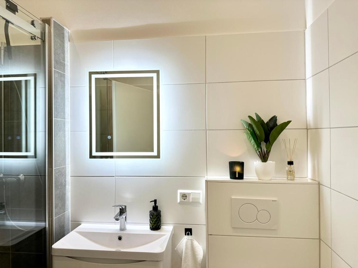 Mystay: Zentral I Design I Prime I Gaeste Wc Heidelberg Exterior foto